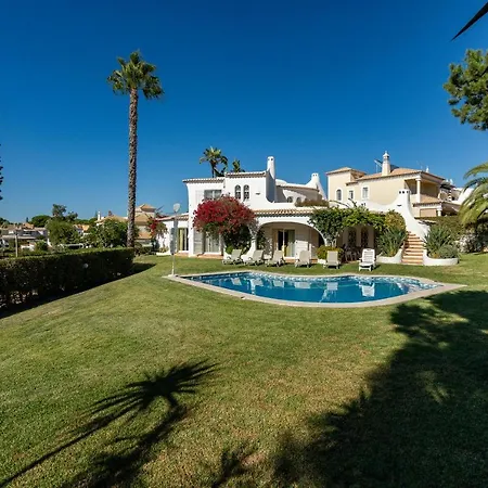 Casa De Gales - *