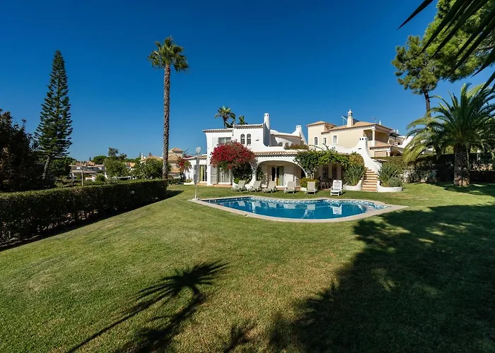 Casa De Gales - *